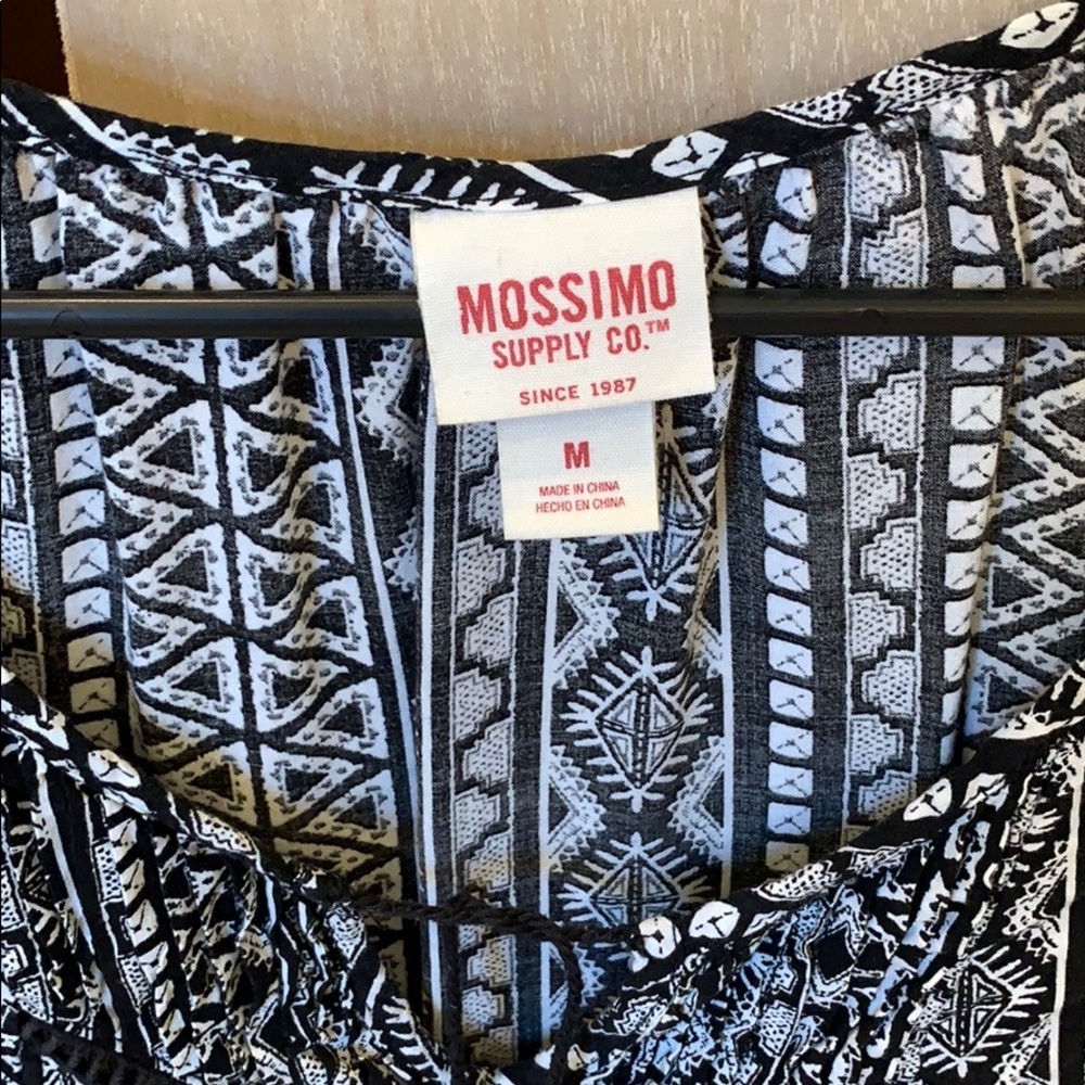 Aztec-y pattern blouse - Picture 2 of 2